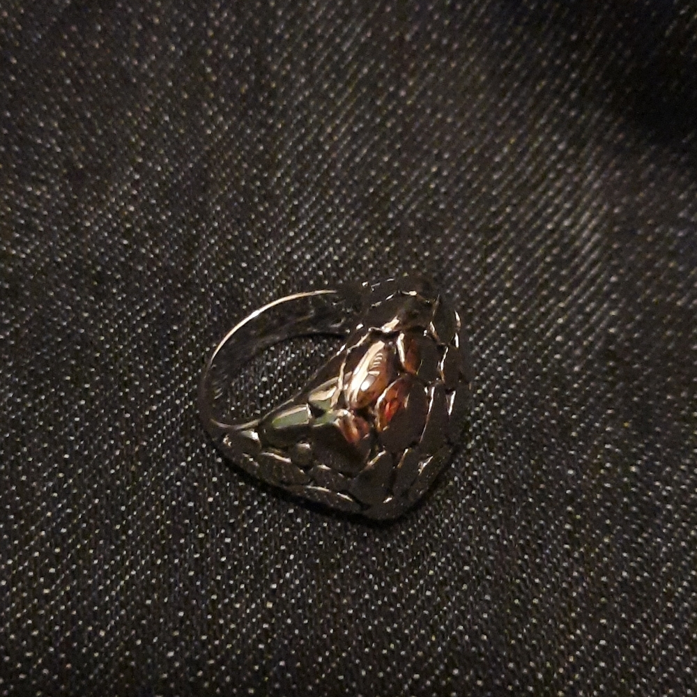 Silver tone Premier Design ring